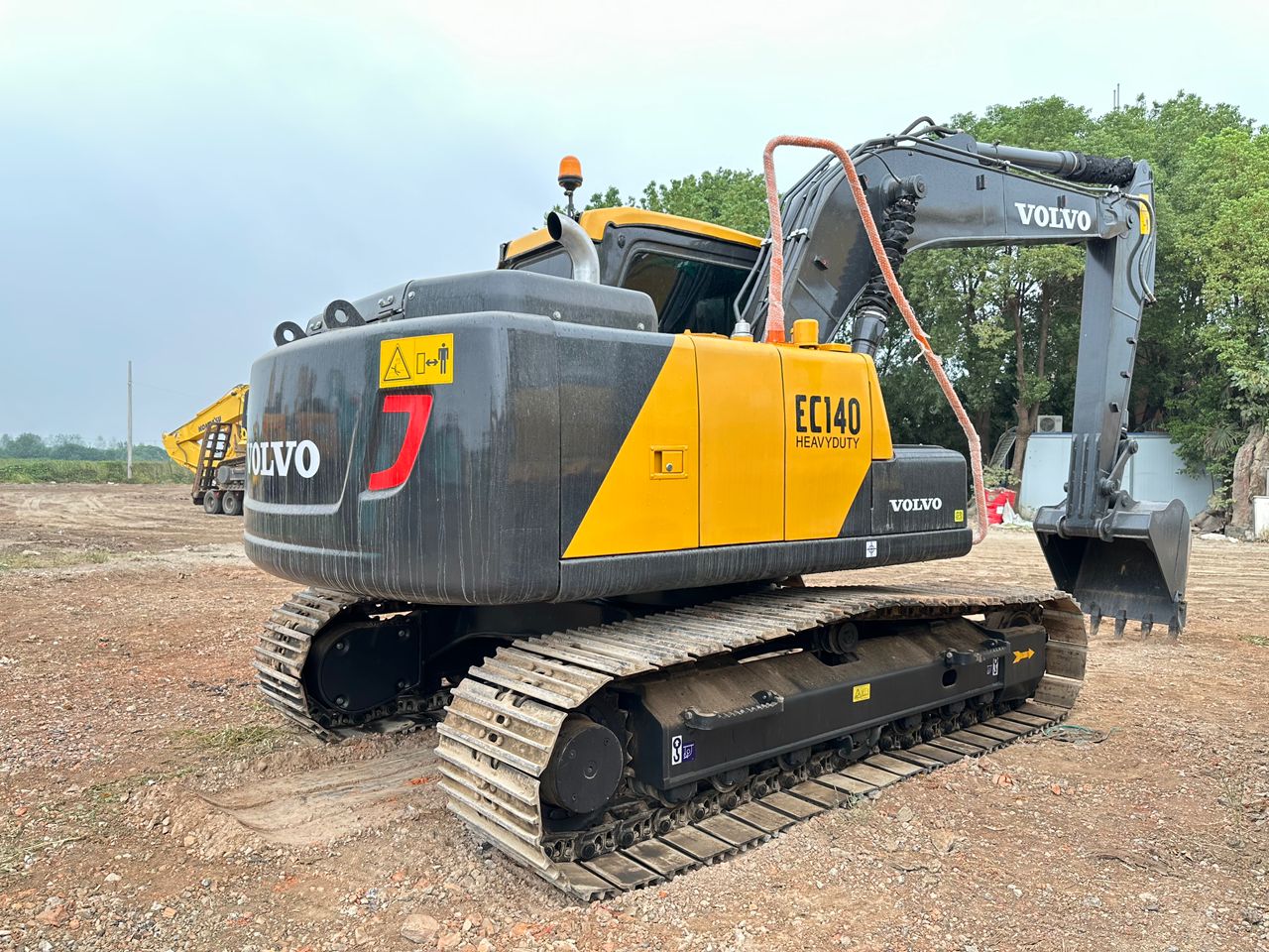 Volvo 14-Ton Excavator (2023) – Low Hours, Ready for Work